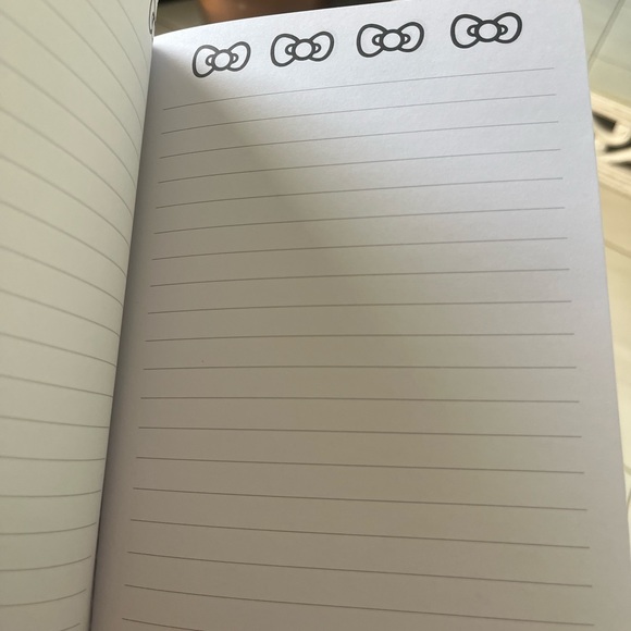 HELLO KITTY notebooks 🩷 - Picture 4 of 4